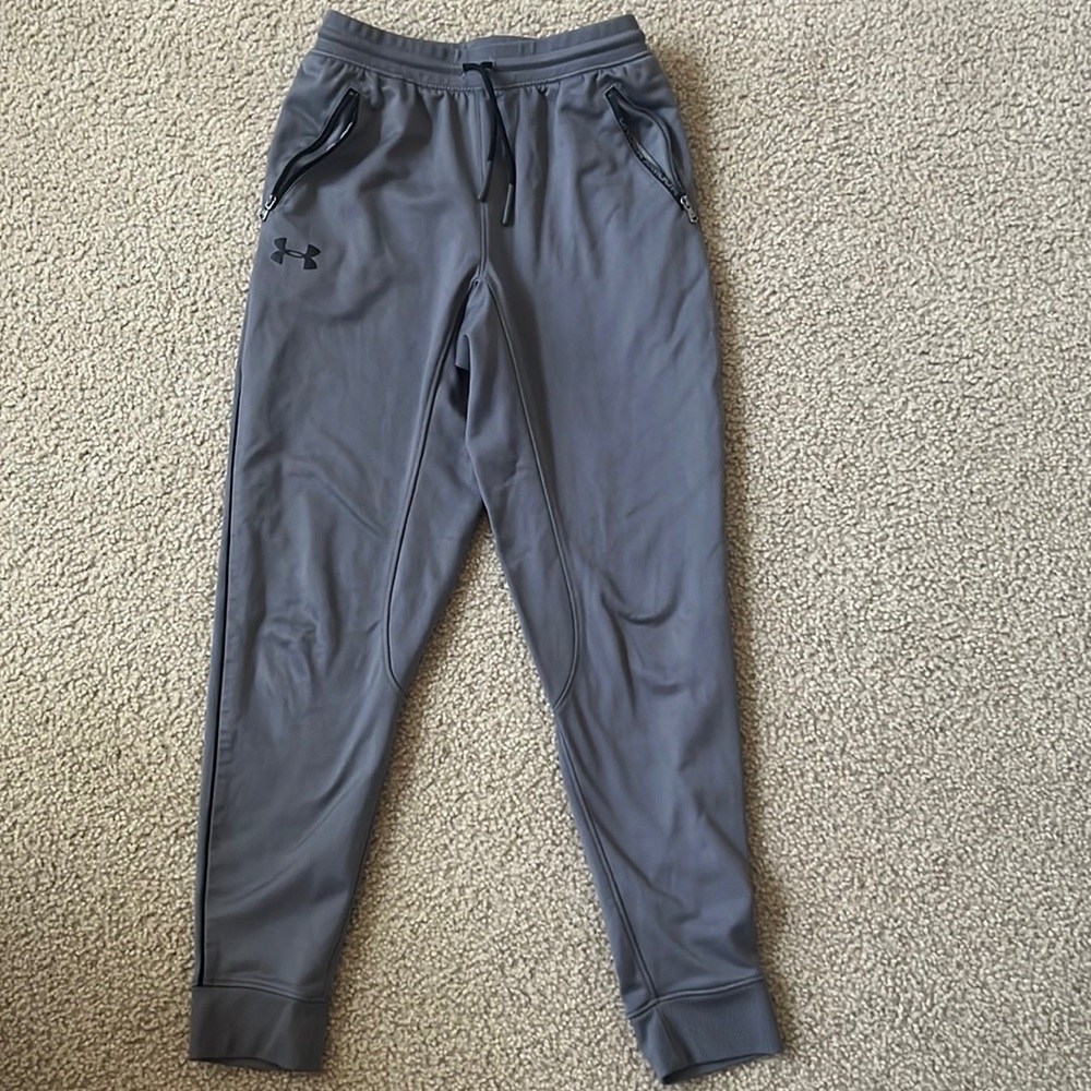 Boys large Under Armour jogger pants